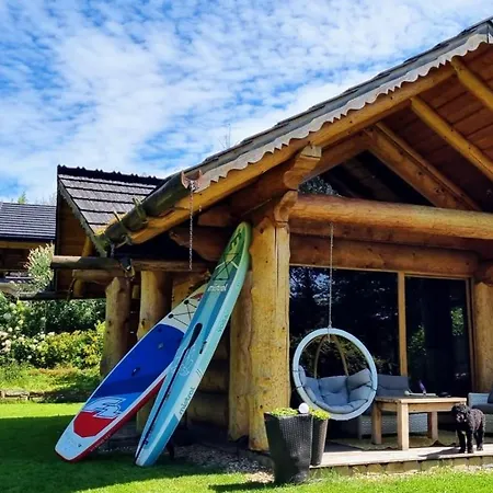 샬레 Maniowy Osada Turystyczna